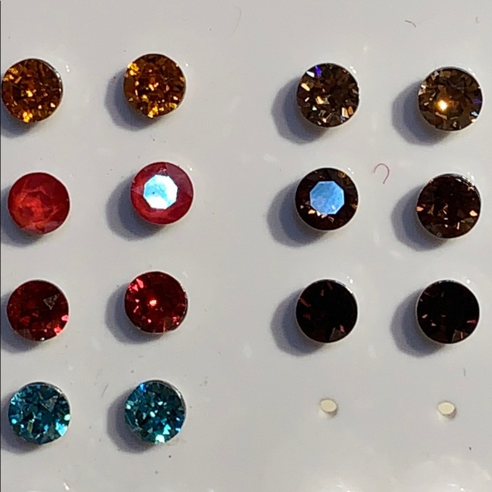 assorted Swarovski crystal studs - Picture 6 of 16